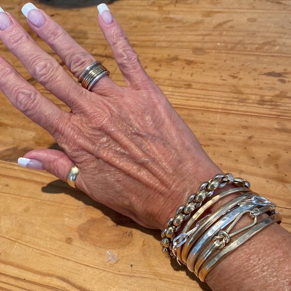 🎉 SOLD SOLD SOLD‼️SUNDANCE 14k EMBRACE SPINNING 5.5 STERLING SILVER RING‼️ - Picture 2 of 7